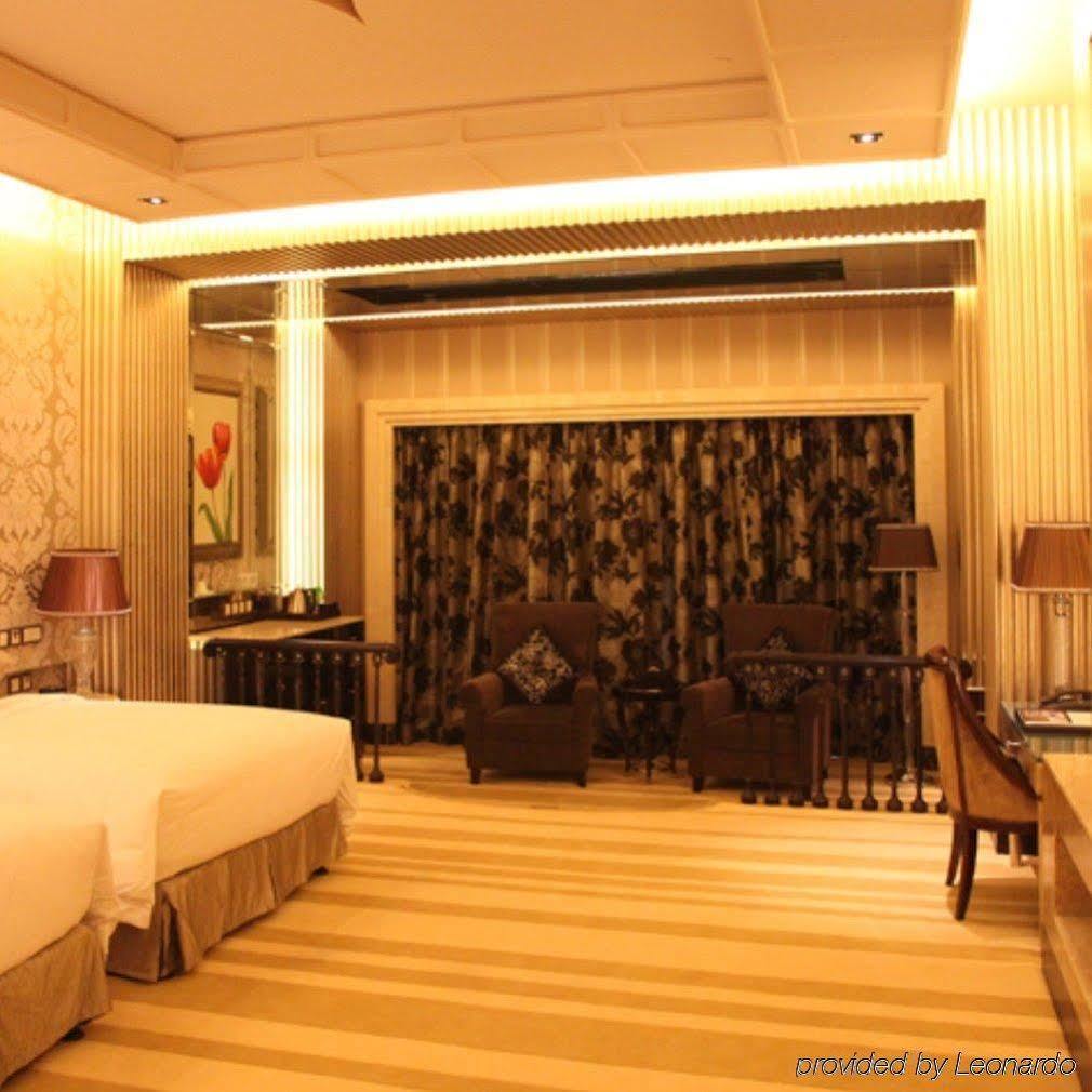 Chateau Star River Taiyuan Стая снимка