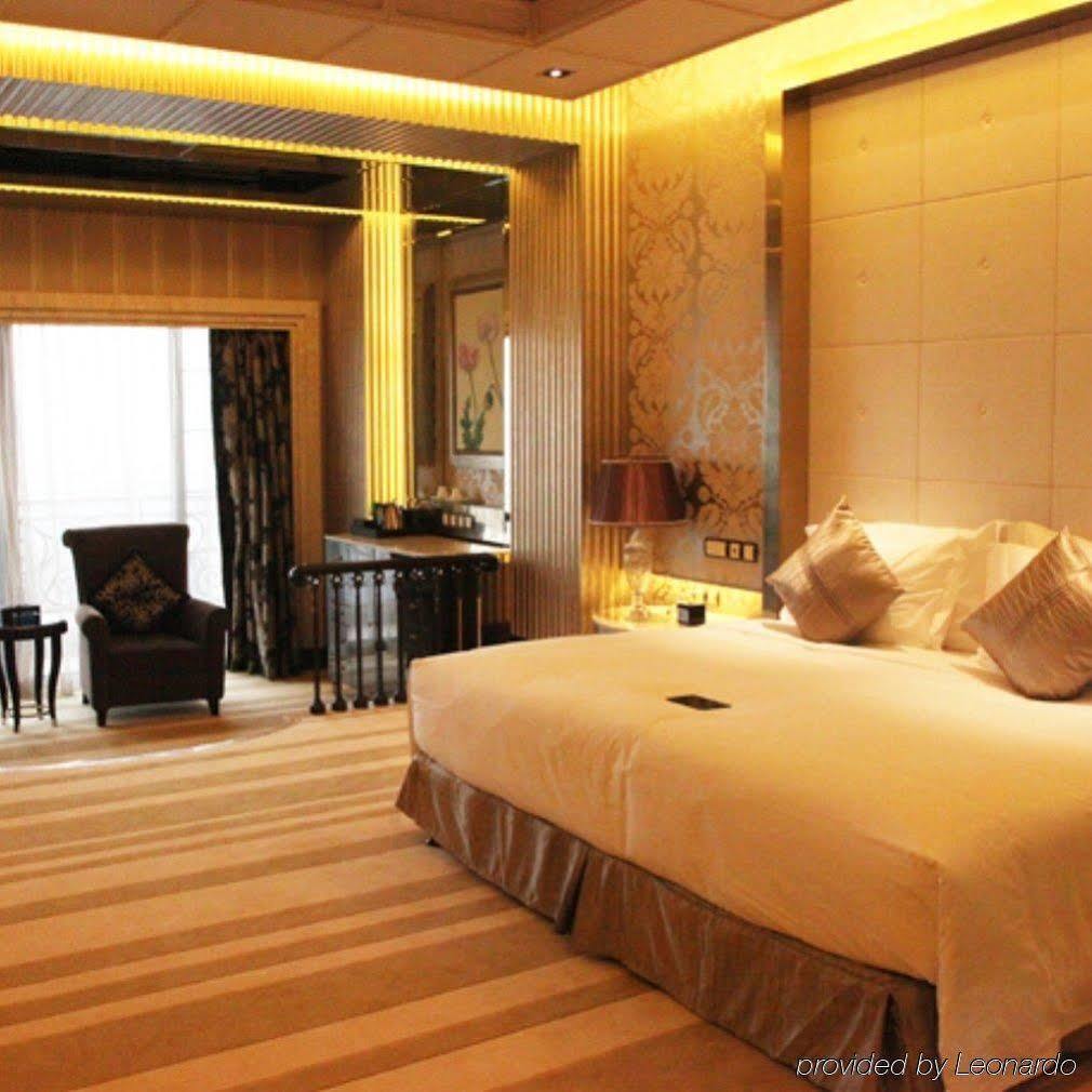 Chateau Star River Taiyuan Стая снимка
